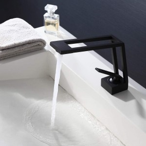 Bateria umywalkowa 19 cm  mosiądz, matowa czerń design