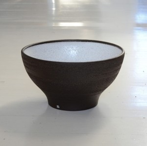 Umywalka ceramiczna nablatowa HAND MADE śr. 28cm brąz/biała